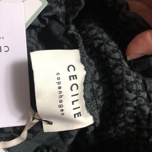 NEW CECILE COPENHAGEN sz 2 CROP One Shoulder Ruffle - Picture 5 of 8